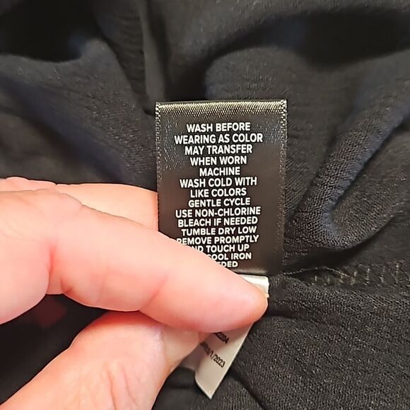 Torrid Tank Top Black Washable Crinkle Gauze Size 5 - Picture 6 of 7